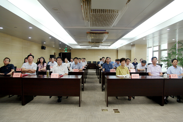 省粮食集团党委组织收看庆祝中国共产党成立100周年大会-2.JPG